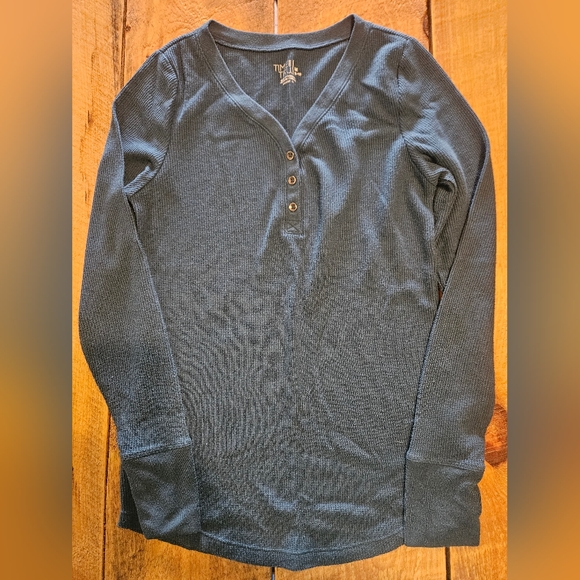 [4 piece bundle] Time & Tru waffle henley - Picture 2 of 4